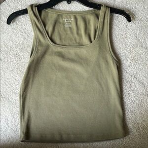 American Eagle Outfitters Green Fitted Crop Tank Top